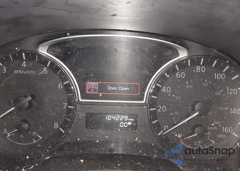 2014 Nissan Pathfinder S z USA, uszkodzony, nr VIN 5N1AR2MM0EC670006